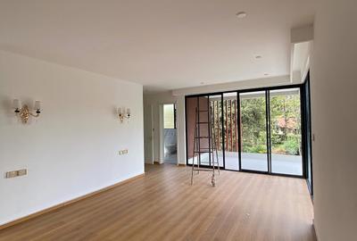 5 Bed Townhouse with En Suite at Lavington Green - 4