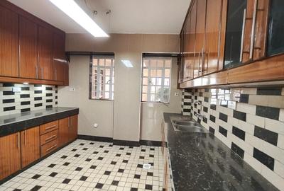 2 Bed Apartment with En Suite at Parklands - 2