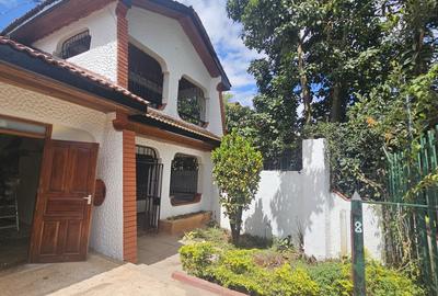 1,500 ft² Commercial Property with Service Charge Included at Riverside