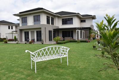 5 Bed Villa with En Suite at Seminary Drive