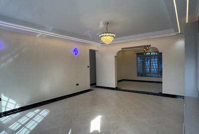 4 Bed House with En Suite in Eastern ByPass - 4