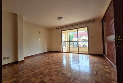 5 Bed Townhouse with En Suite in Lavington