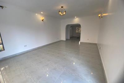 3 Bed House with En Suite in Kitengela - 2