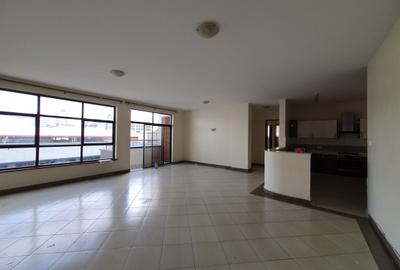 3 Bed Apartment with En Suite at Mpaka Rd