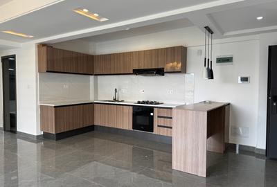 Serviced 2 Bed Apartment with En Suite in Riverside