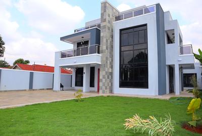 4 Bed House with En Suite at Mugutha Area