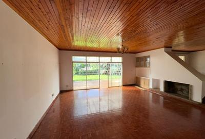4 Bed House with En Suite in Loresho - 2