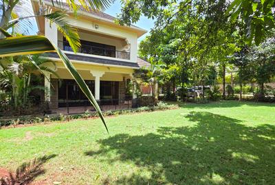 5 Bed Townhouse with En Suite at Old Kitusuru