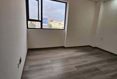 1 Bed Apartment with Gym in Westlands Area - 2