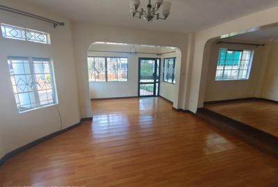 5 Bed Townhouse with En Suite at Lavington Green - 4