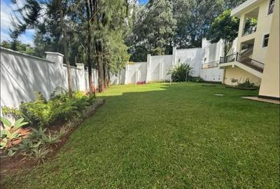 5 Bed Villa with En Suite at Old Kitusuru Road