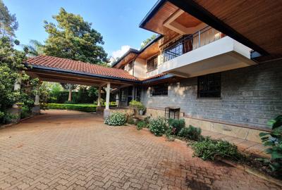 4 Bed House with En Suite in Runda