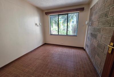 1 Bed Apartment with En Suite at Wood Avenue - 2