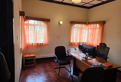 5 Bed House with En Suite in Gigiri