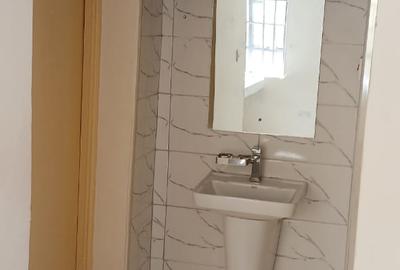 2 Bed House with En Suite at Silanga