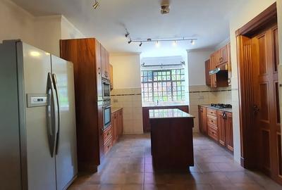 4 Bed Townhouse with En Suite at Spring Valley - 2