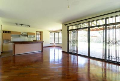 4 Bed House at Ridgeways Lane - 4