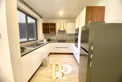 Furnished 3 Bed Apartment with En Suite in Rhapta Road