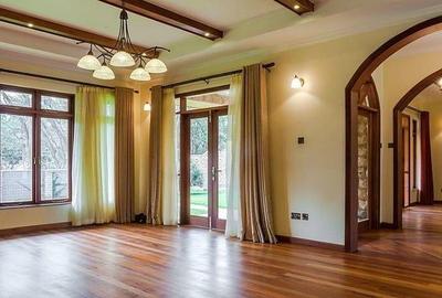 5 Bed Townhouse with En Suite in Karen - 3