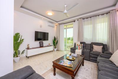 2 Bed Apartment with En Suite at Majengo
