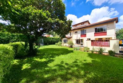 4 Bed House with En Suite at Kaumoni - 4