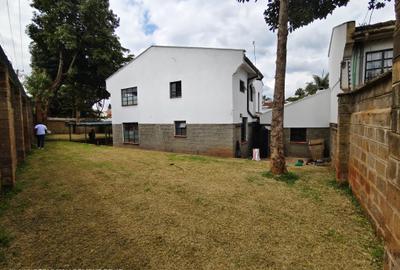 4 Bed House with En Suite at Lavington Green