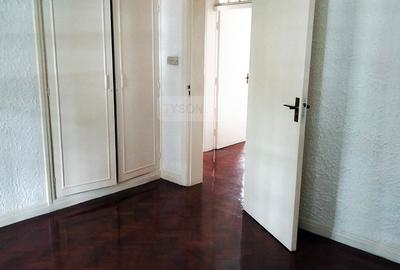 3 Bed Apartment with En Suite in Muthaiga