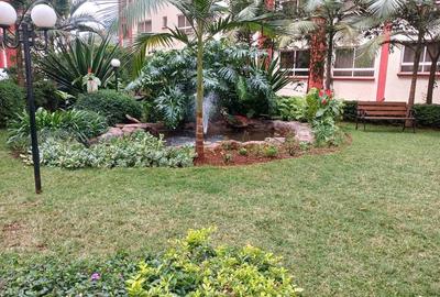 3 Bed Apartment with En Suite in Brookside