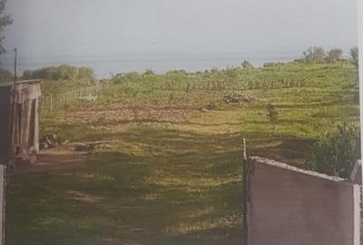1.14 ac Land at Lake Victoria