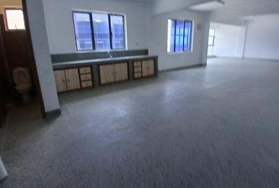 7,600 ft² Warehouse with Backup Generator in Mlolongo - 3