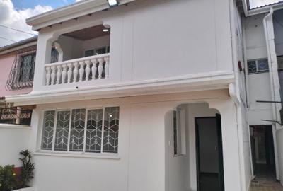 4 Bed Townhouse with En Suite in Lavington