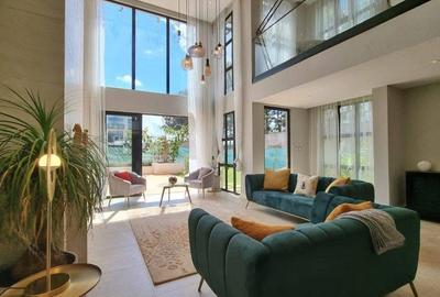 4 Bed Villa with En Suite in Runda