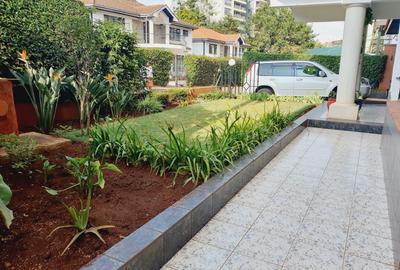 4 Bed Townhouse with En Suite at Westlands