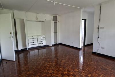 4 Bed Townhouse with En Suite in Lavington - 4