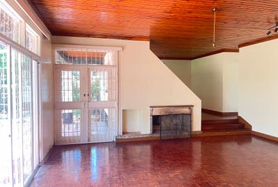 4 Bed House with En Suite in Loresho - 4