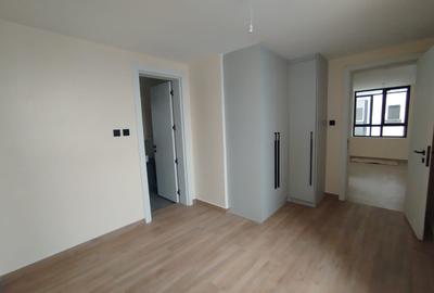 3 Bed Apartment with En Suite in General Mathenge - 2