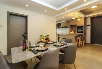 3 Bed Apartment with En Suite in Riverside - 4