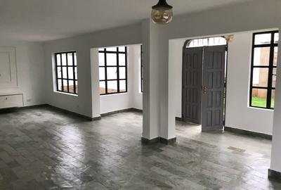 4 Bed Townhouse with En Suite at Kilimani Villas