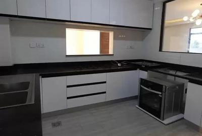 3 Bed Apartment with En Suite in Kileleshwa - 4