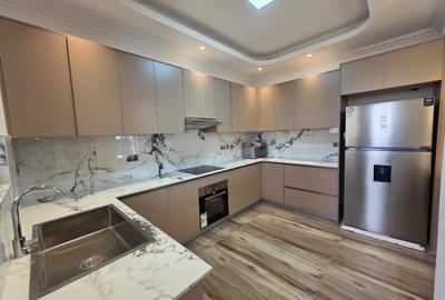 2 Bed Apartment with En Suite in Brookside - 3