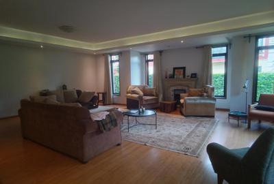 4 Bed Townhouse with En Suite at Lavington