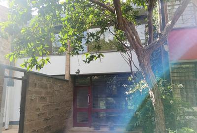 4 Bed Townhouse with En Suite at Dennis Pritt