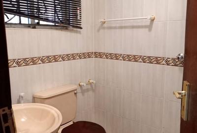 5 Bed House with En Suite at Nyari