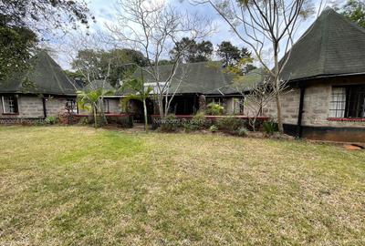 3 Bed House with En Suite in Karen - 2