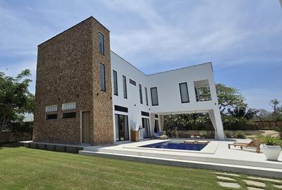 4 Bed Villa with En Suite in Diani