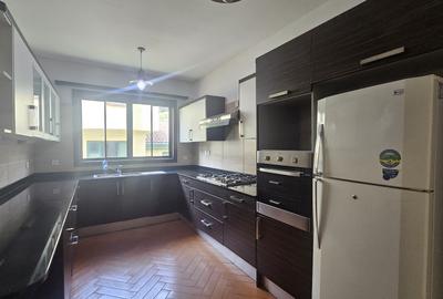 4 Bed Townhouse with En Suite at Kyuna