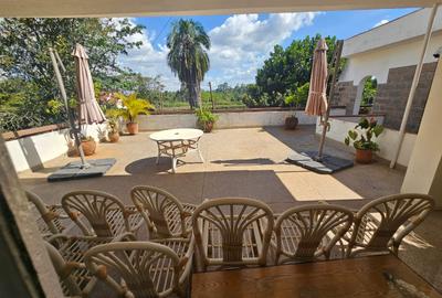 5 Bed House with En Suite in Loresho