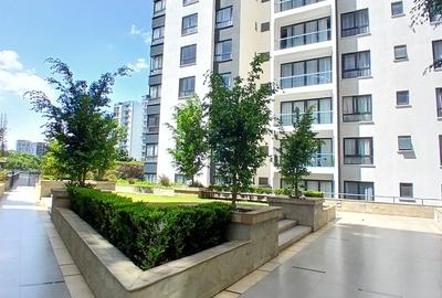 2 Bed Apartment with En Suite at Riverside Drive Gardens - 4