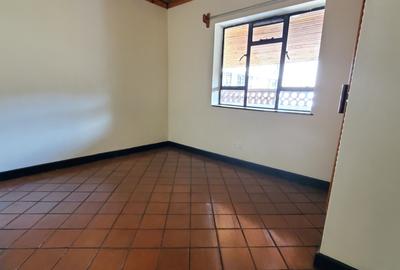 2 Bed Apartment with En Suite at Kilimani