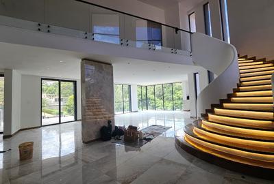 5 Bed House with En Suite in Nyari - 4